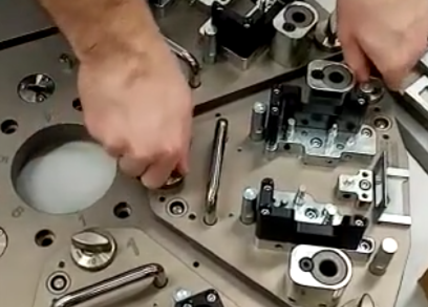 프로젝트 ''Continental'용 스팬클램프